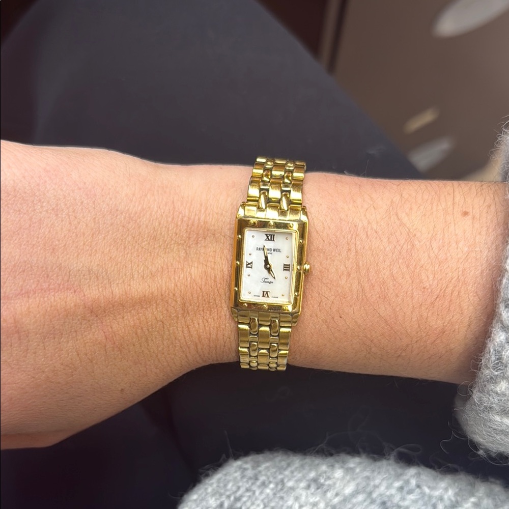 Gold Women's Raymond Weil tango 5971